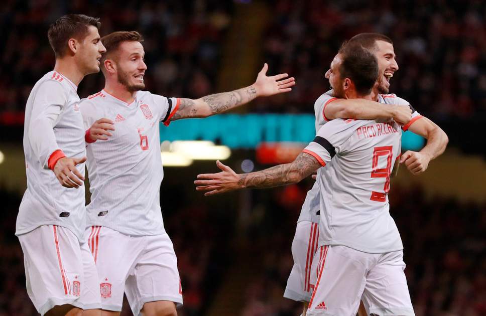 开云体育直播-英格兰羽毛球队轻取泰国羽毛球队，安赛龙制霸全场的简单介绍