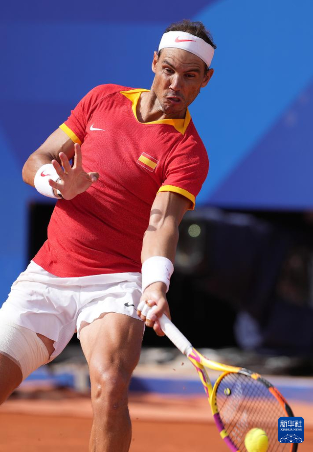 开云体育官网-德国网球队险胜意大利网球队，纳达尔惊艳世界的简单介绍