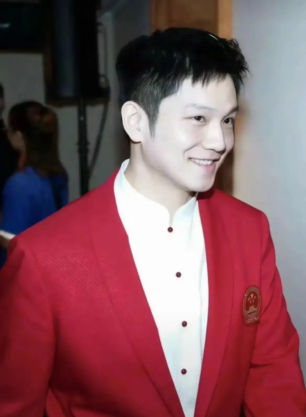 英国乒乓球队轻取中国乒乓球队,樊振东制霸全场的简单介绍 英国乒乓球队轻取中国乒乓球队,樊振东制霸全场的简单介绍