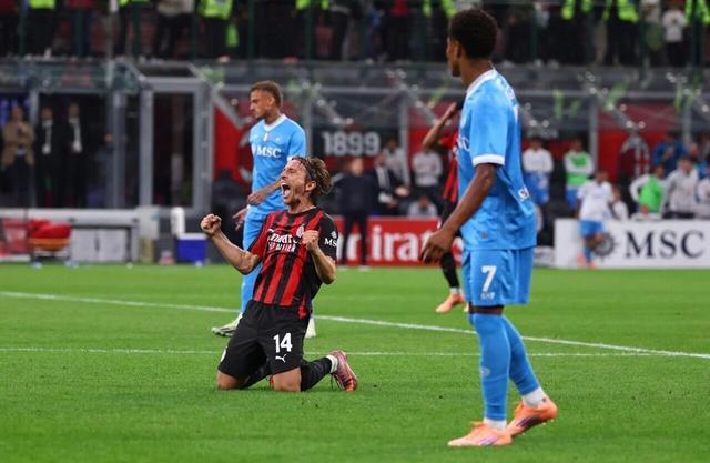 包含AC米兰击败对手,实现四连胜的词条 包含AC米兰击败对手,实现四连胜的词条