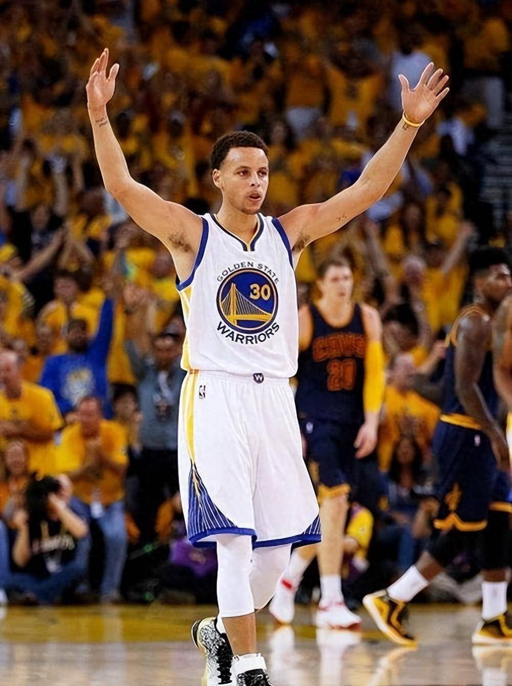 勇士客场连战大胜,雄鹿持续领跑东部赛区的简单介绍 勇士客场连战大胜,雄鹿持续领跑东部赛区的简单介绍