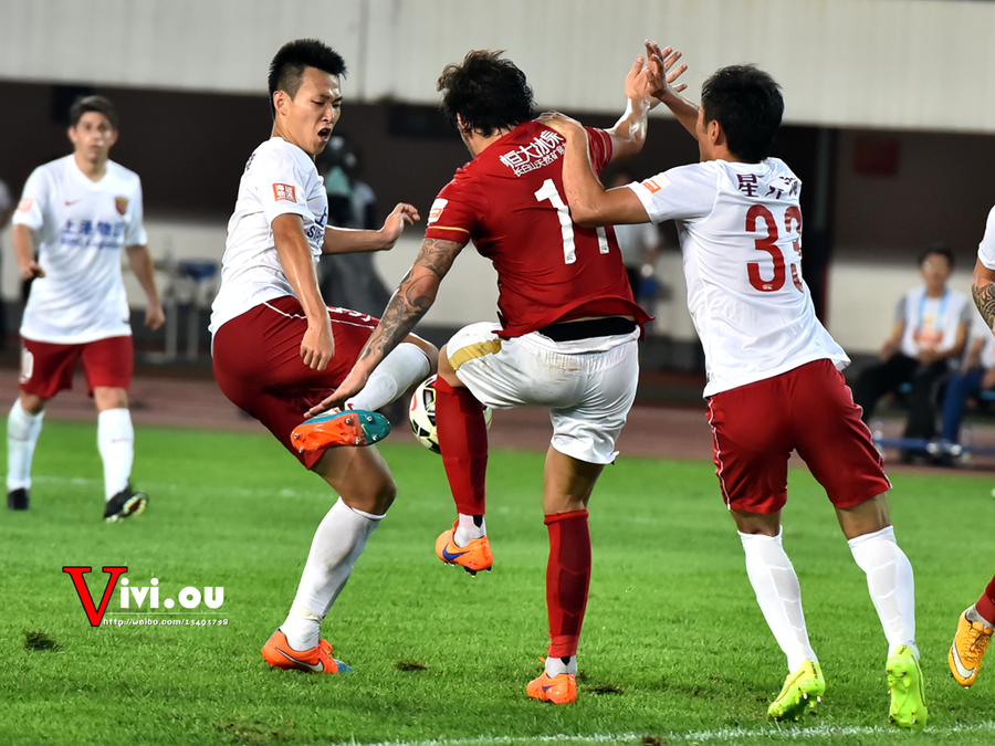 恒大战平上港，双方固若金汤，守卫家门的简单介绍