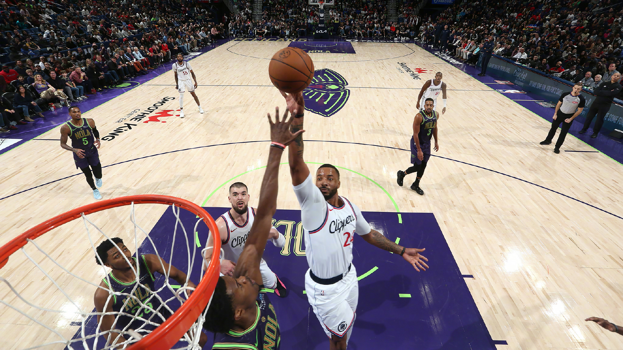 开云体育入口-北京队横扫快船，麦科勒姆点燃赛场