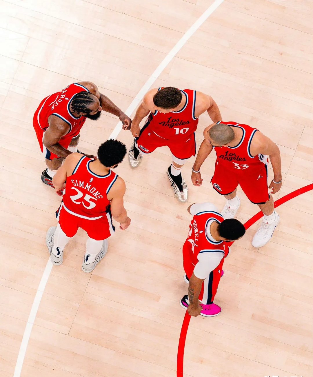 包含深圳队碾压辽宁队，哈登高光表现的词条