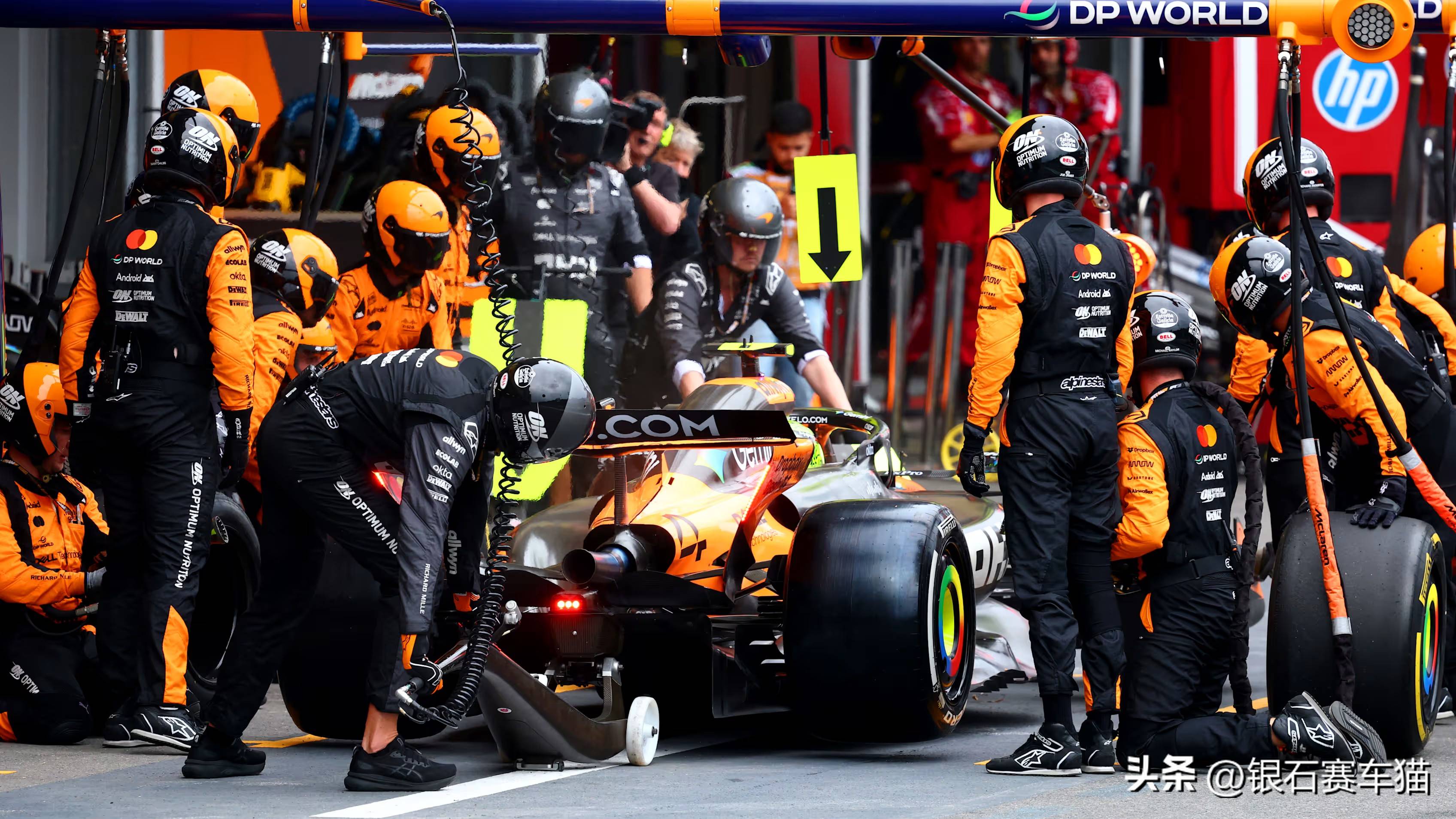 包含雷诺车队轻取红牛二队，皮亚斯特里刷新纪录的词条