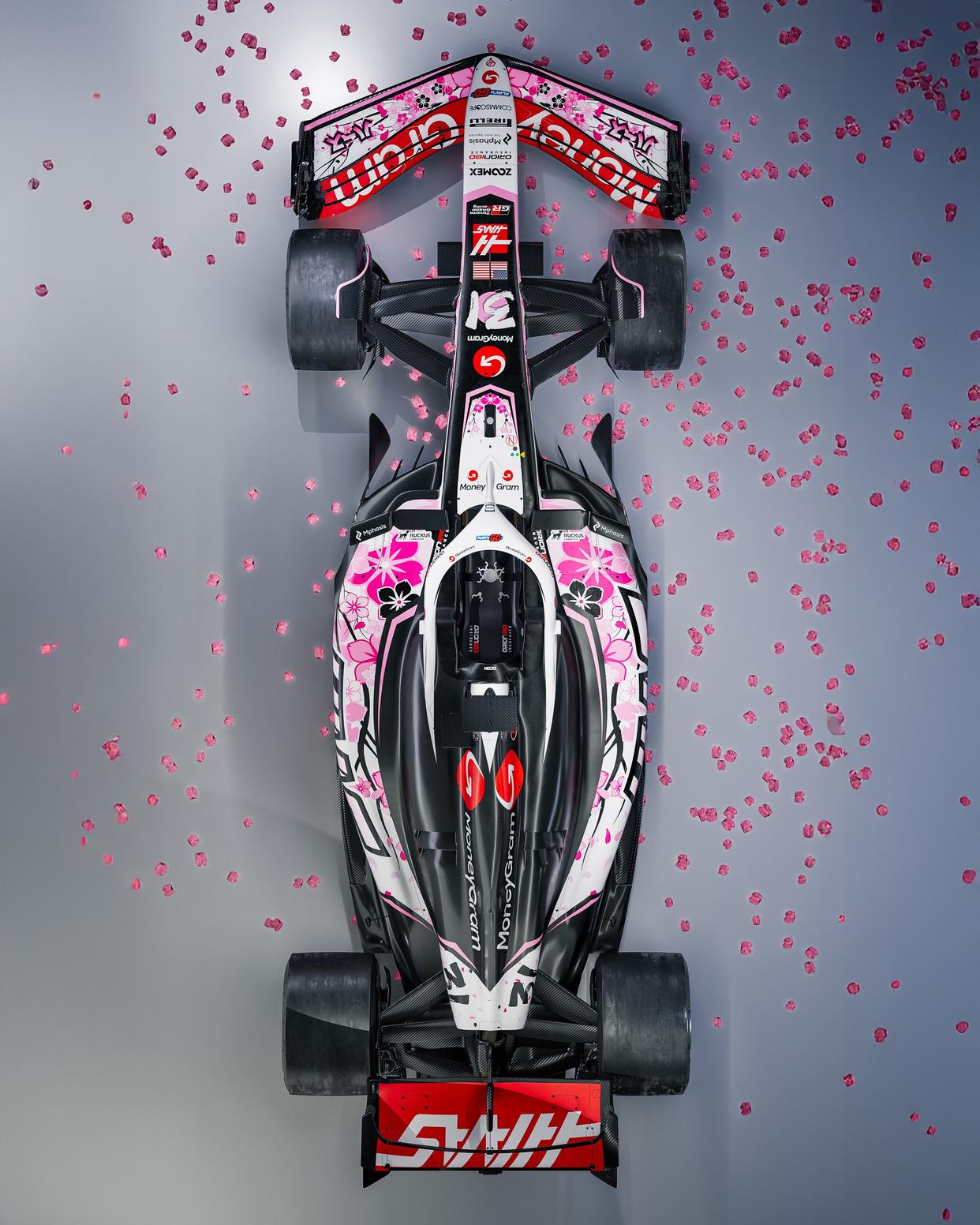 索伯车队鏖战哈斯车队，皮亚斯特里刷新纪录的简单介绍