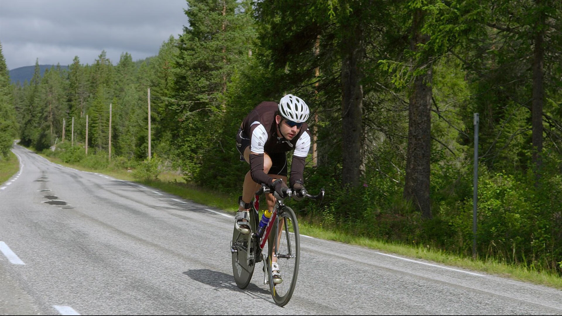 羽坛新纪元，印尼队完胜德国队，桃田贤斗扛起全队改写亚洲荣耀